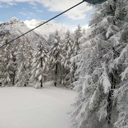 Sweet House View Montain